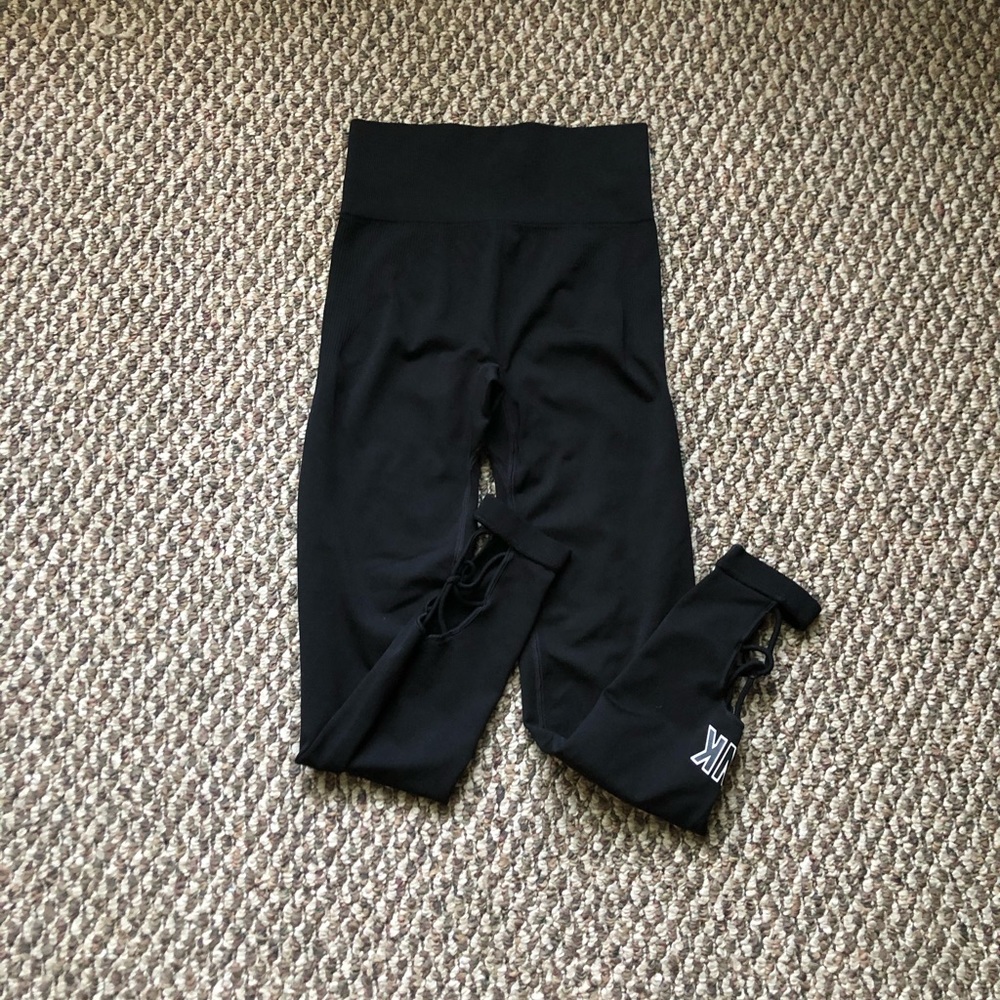 PINK black yoga lounge leggings - size small (NWOT